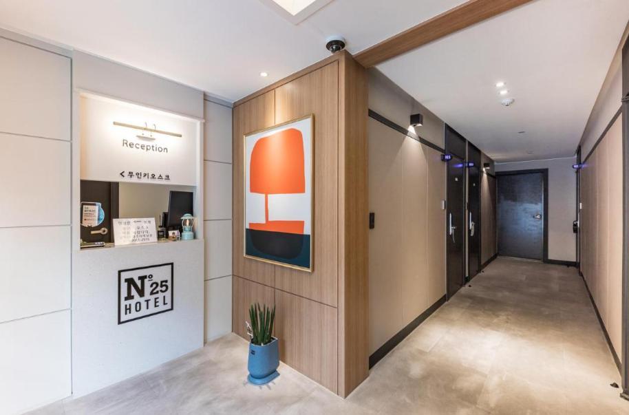 Hotel No. 25 Gyeongju Bus Terminal Екстер'єр фото